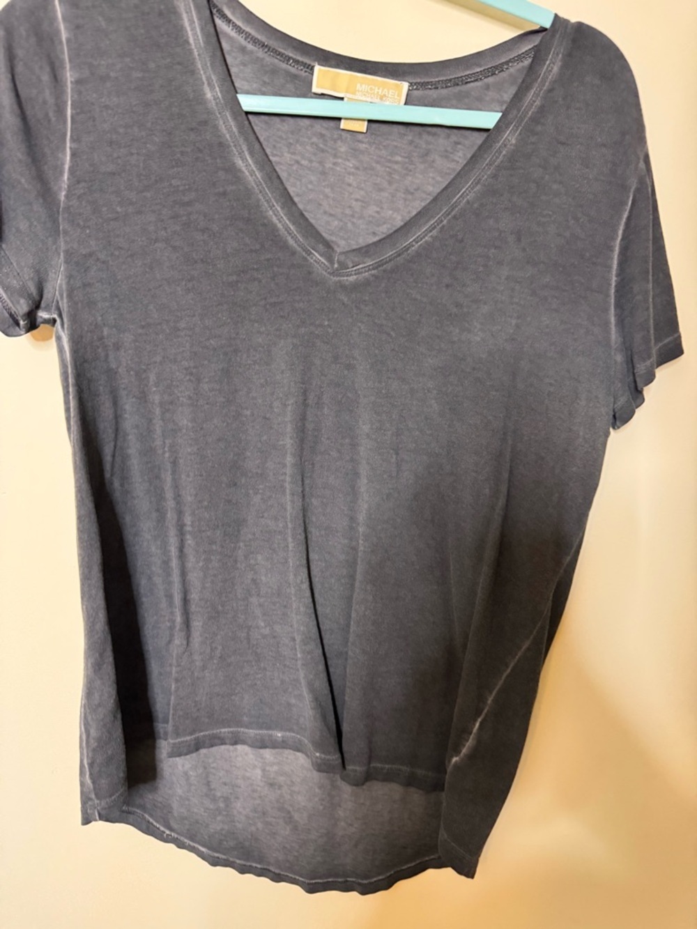 MICHAEL Michael Kors Washed Gray V-Neck Short Sleeve Tee